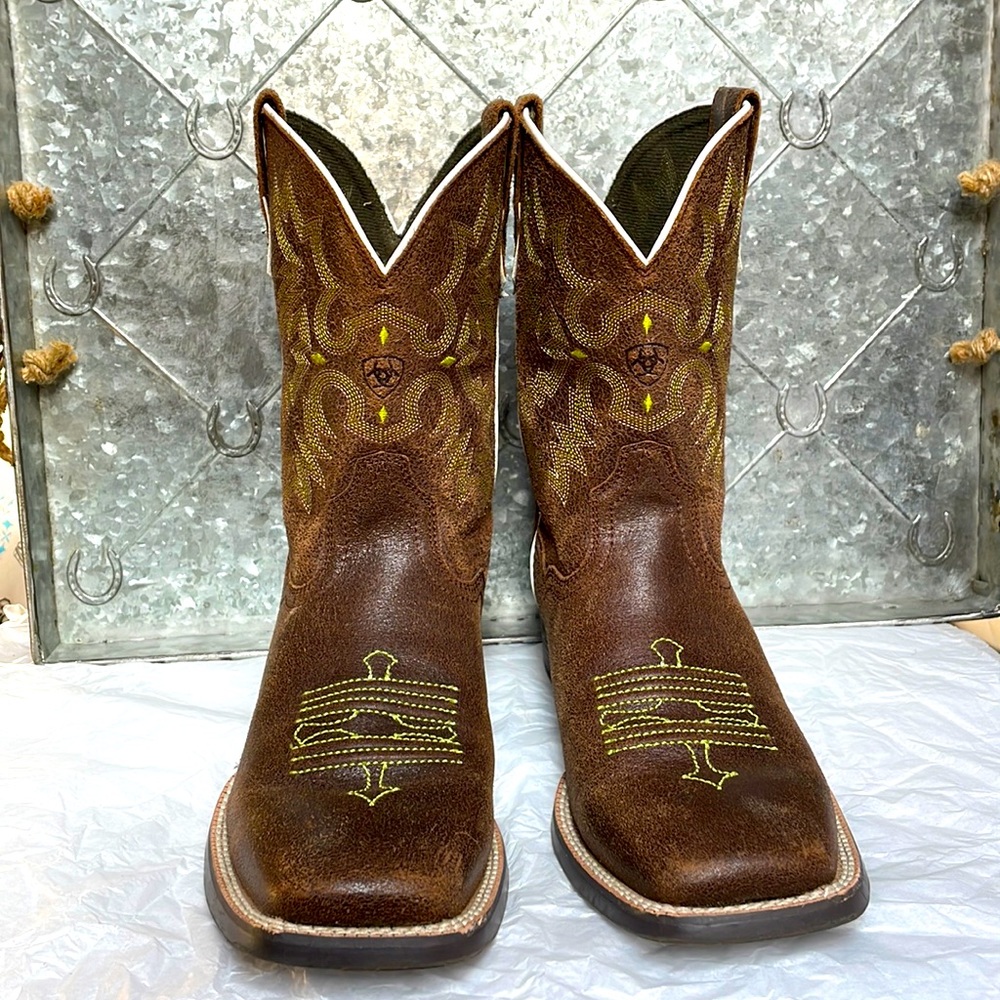 Ariat cowboy boots
